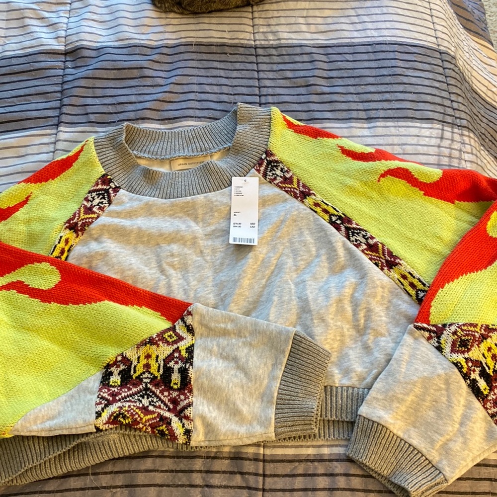 Crop long sleeve sweater